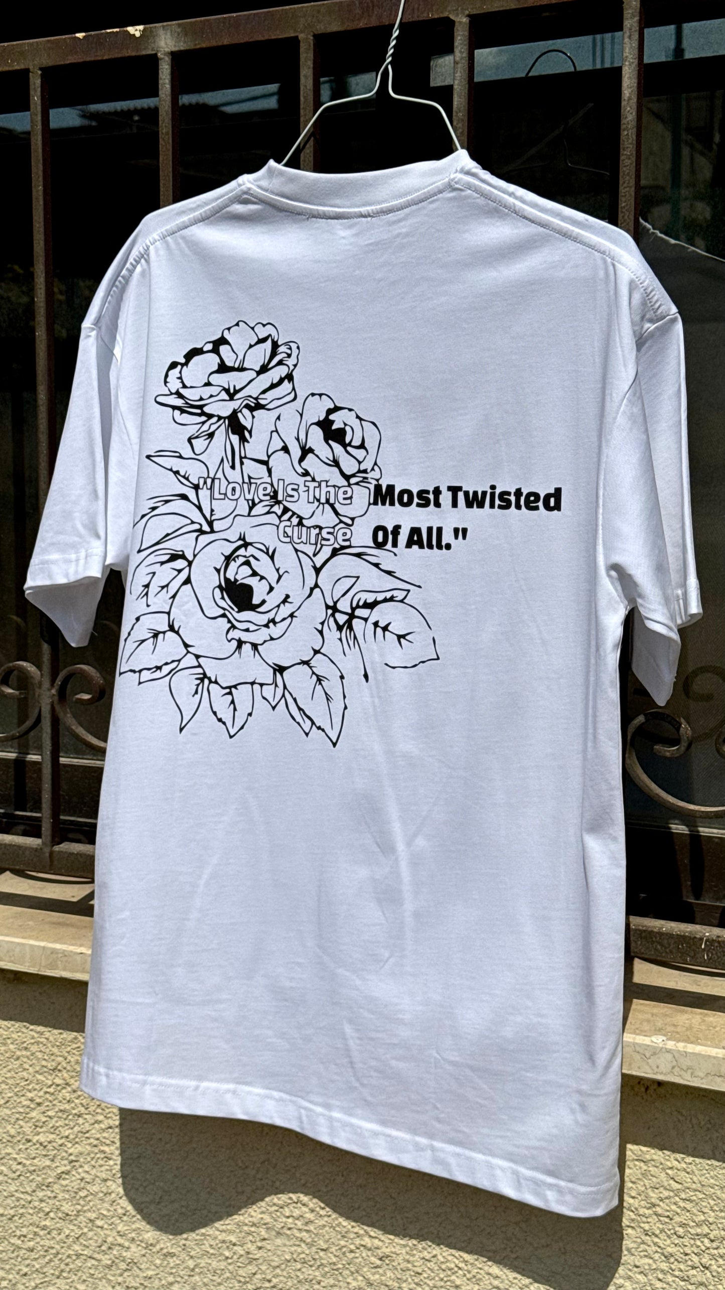 Gojo Flowers - Oversized T-shirt
