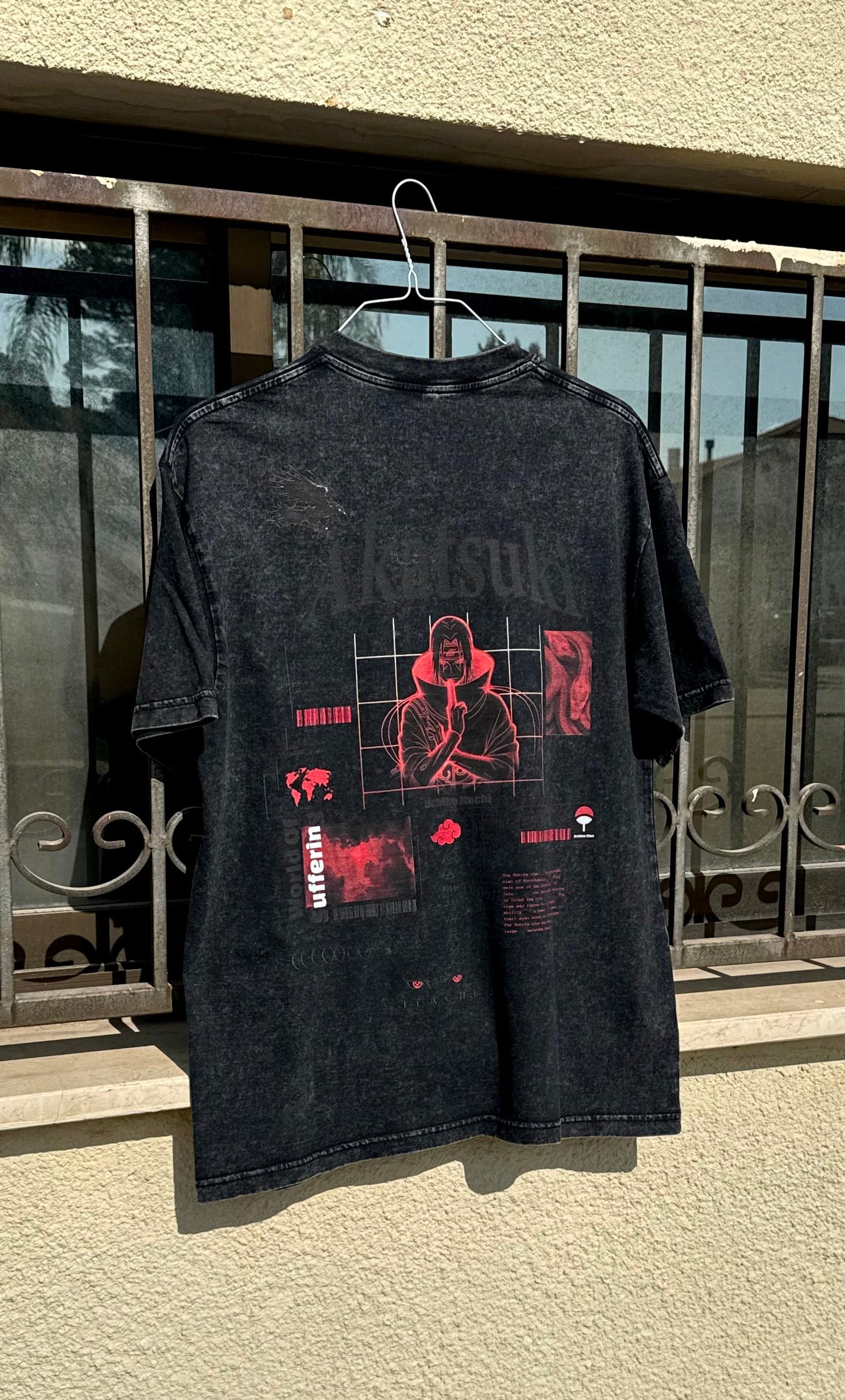 Itachi Akatsuki - Oversized T-shirt